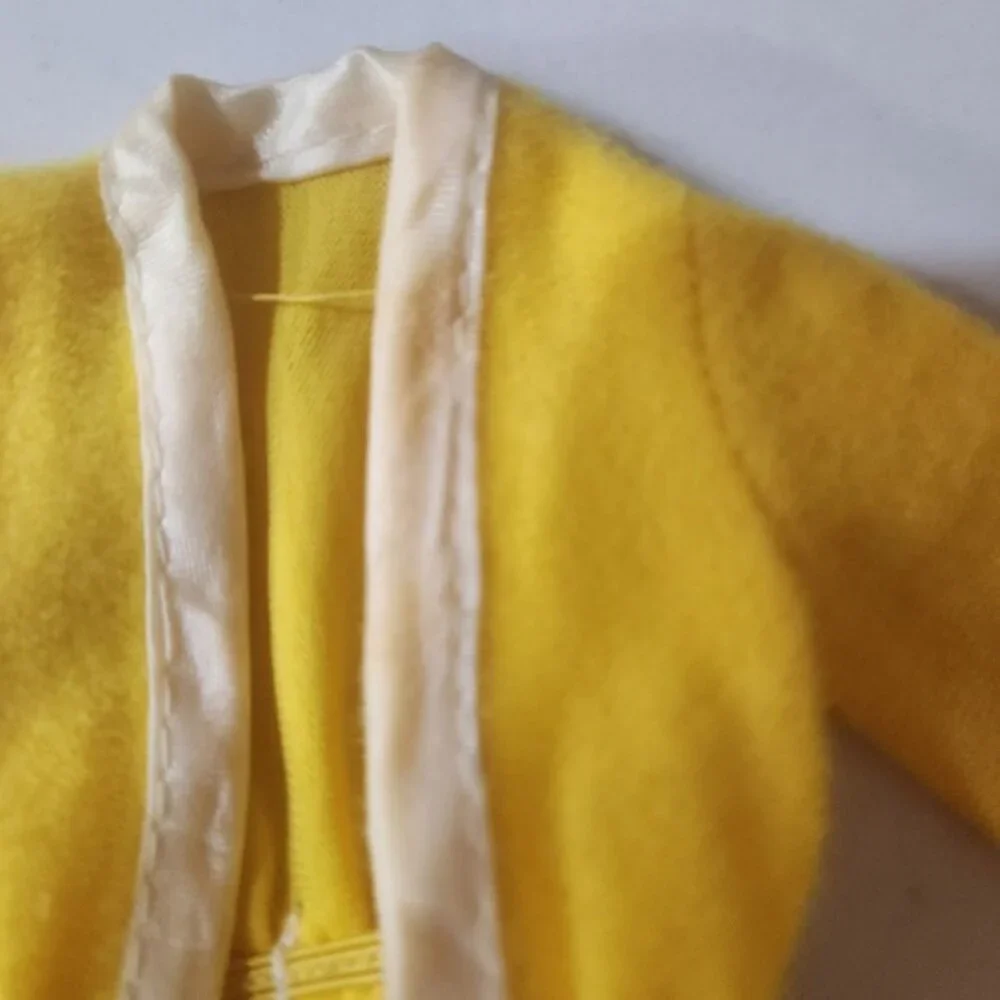 1977 mattel Superstar bathrobe Miniature Yellow Robe With‎ White Trim
